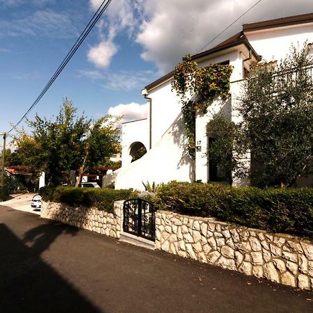 Apartment Draga 17 Njivice Εξωτερικό φωτογραφία