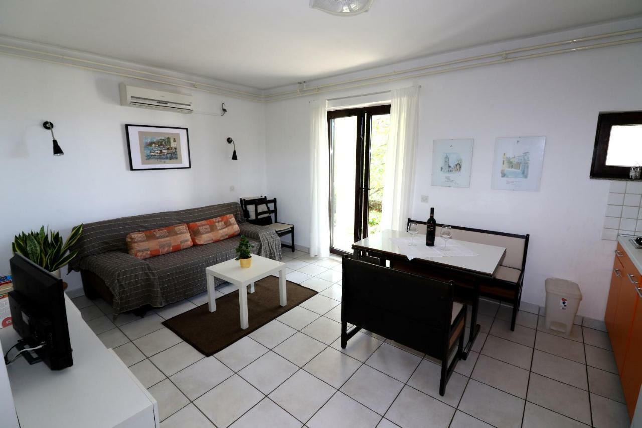 Apartment Draga 17 Njivice Εξωτερικό φωτογραφία